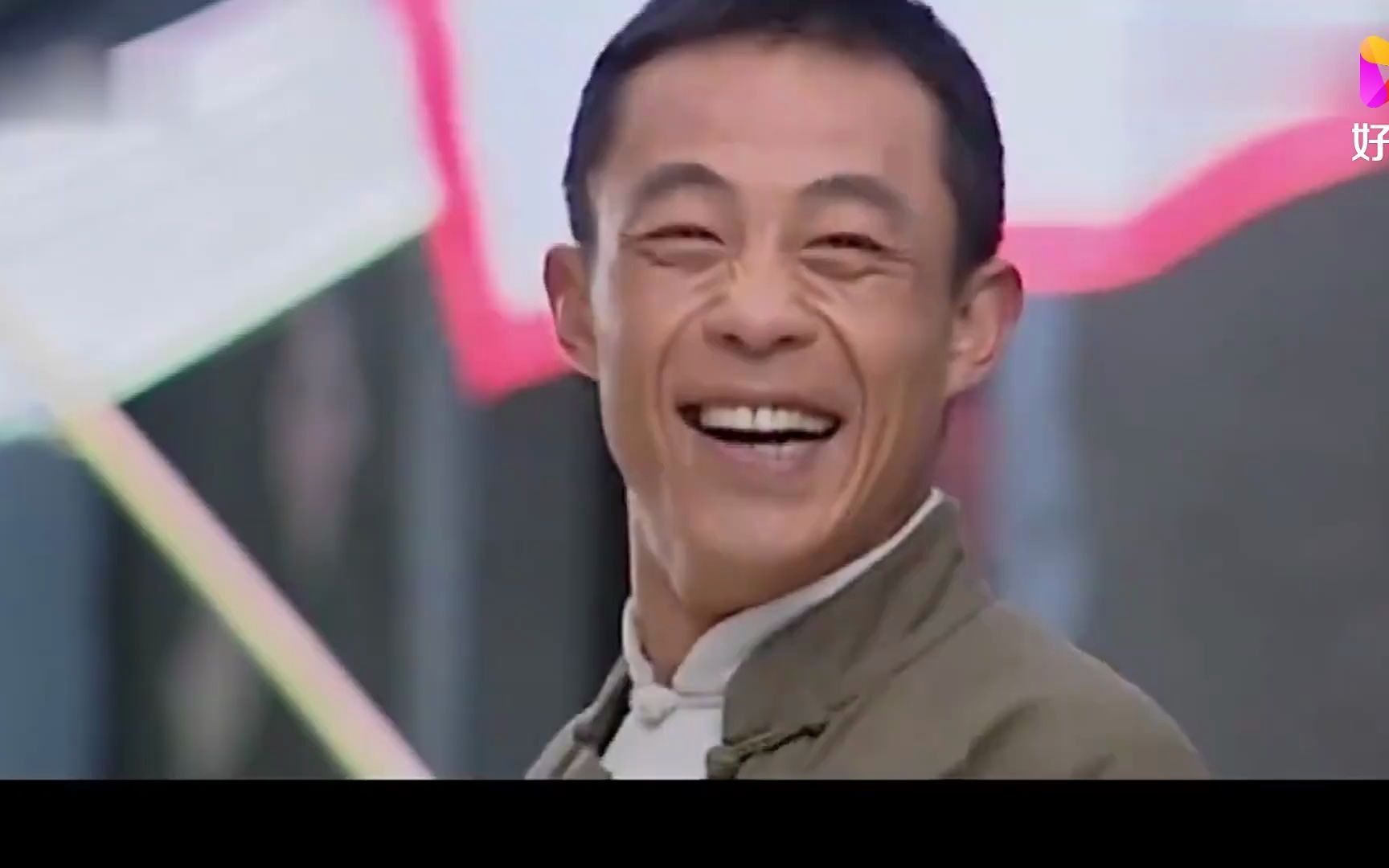 大染坊陈寿亭看到员工的手立马回去关心