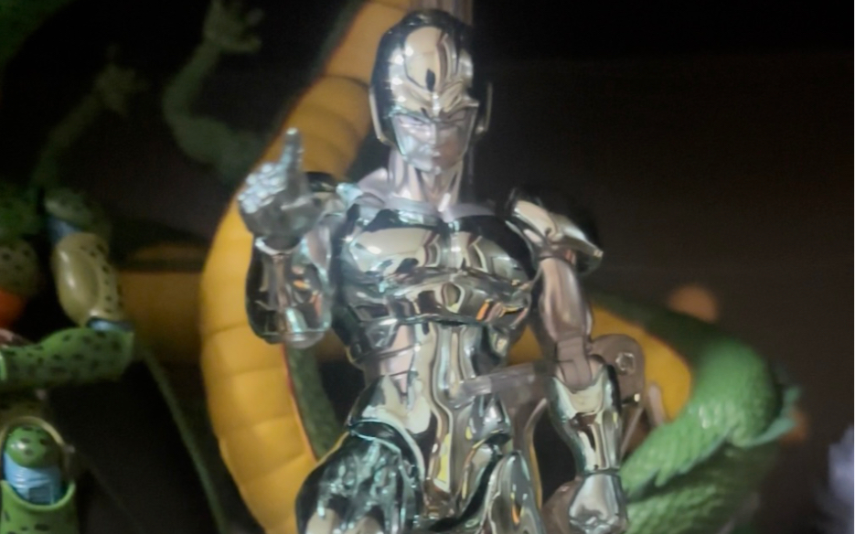 龙珠shf,圣之缘预定的金属古拉到货,果然是指纹采集器,不过是真的帅!