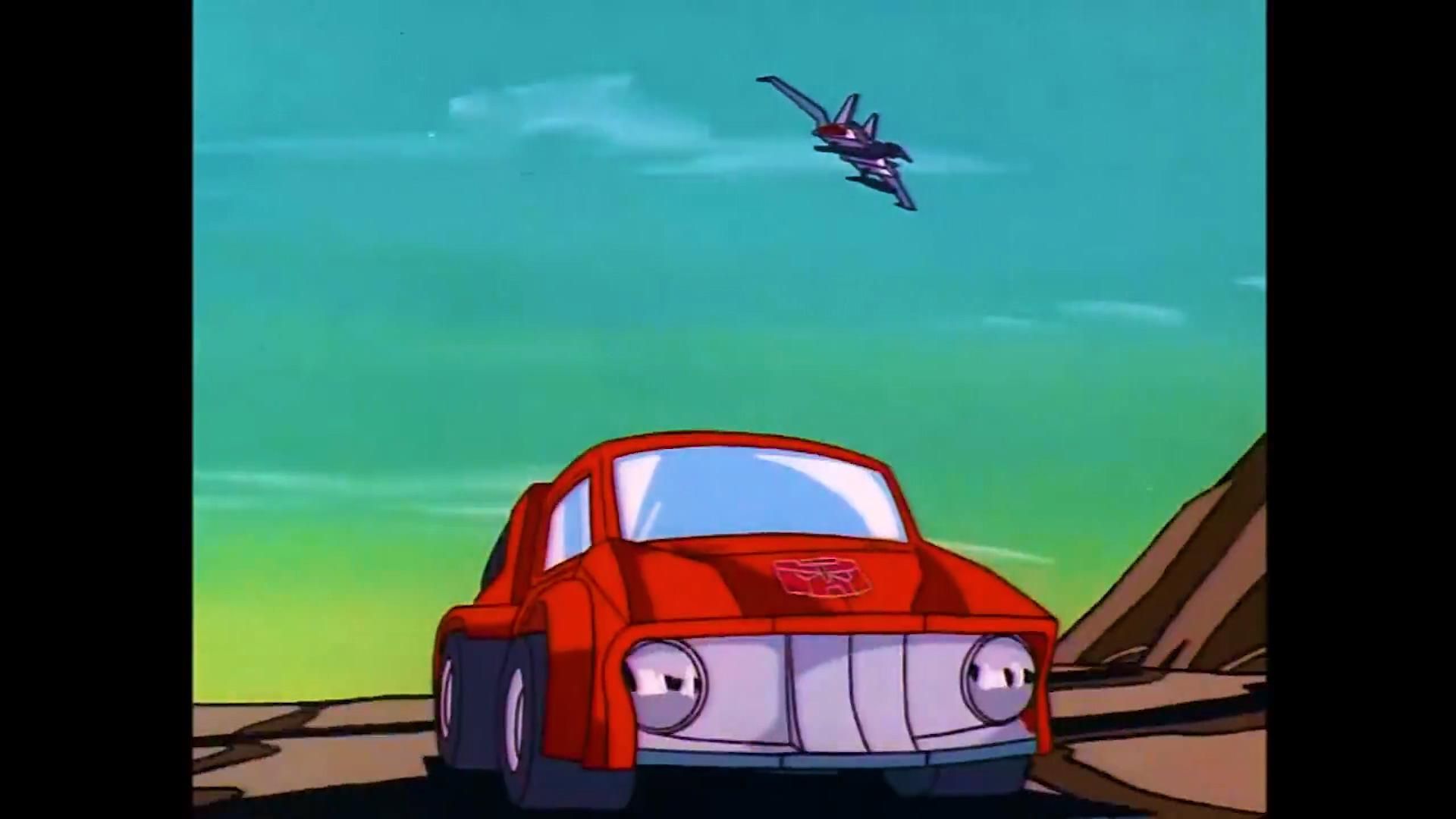 充电器被激光鸟撵得跟孙子似的!【变形金刚】