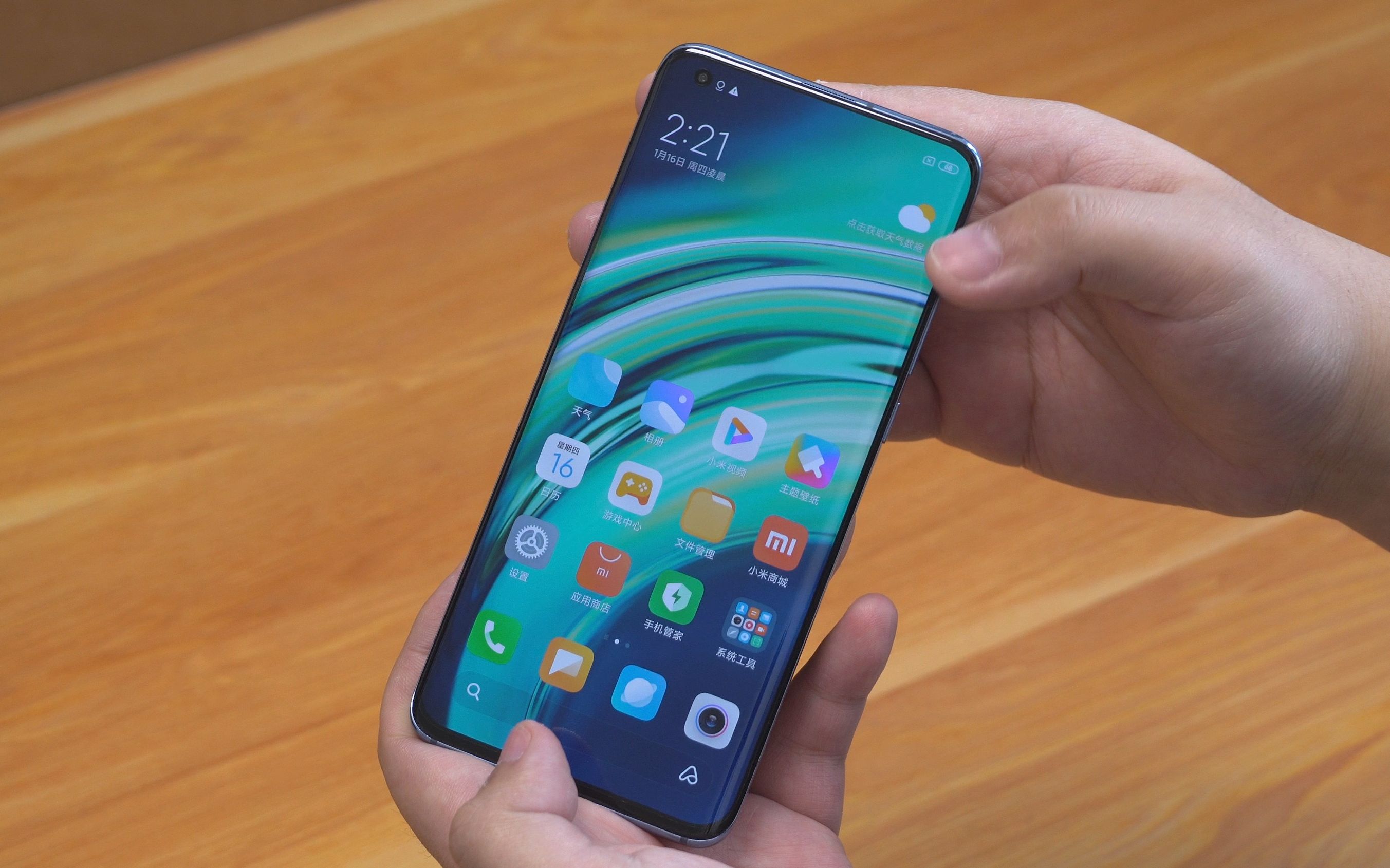 量产版小米10简单开箱体验全面开花但拍照小翻车请不要叫我测评君出品