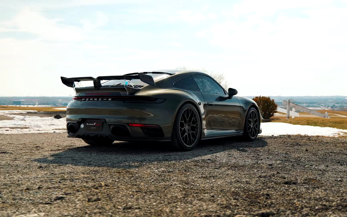 【4k】静静地观赏一台绿青蛙帕拉梅拉有多美