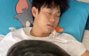 Download Video: 小时候的睡眠质量VS长大后的睡眠质量