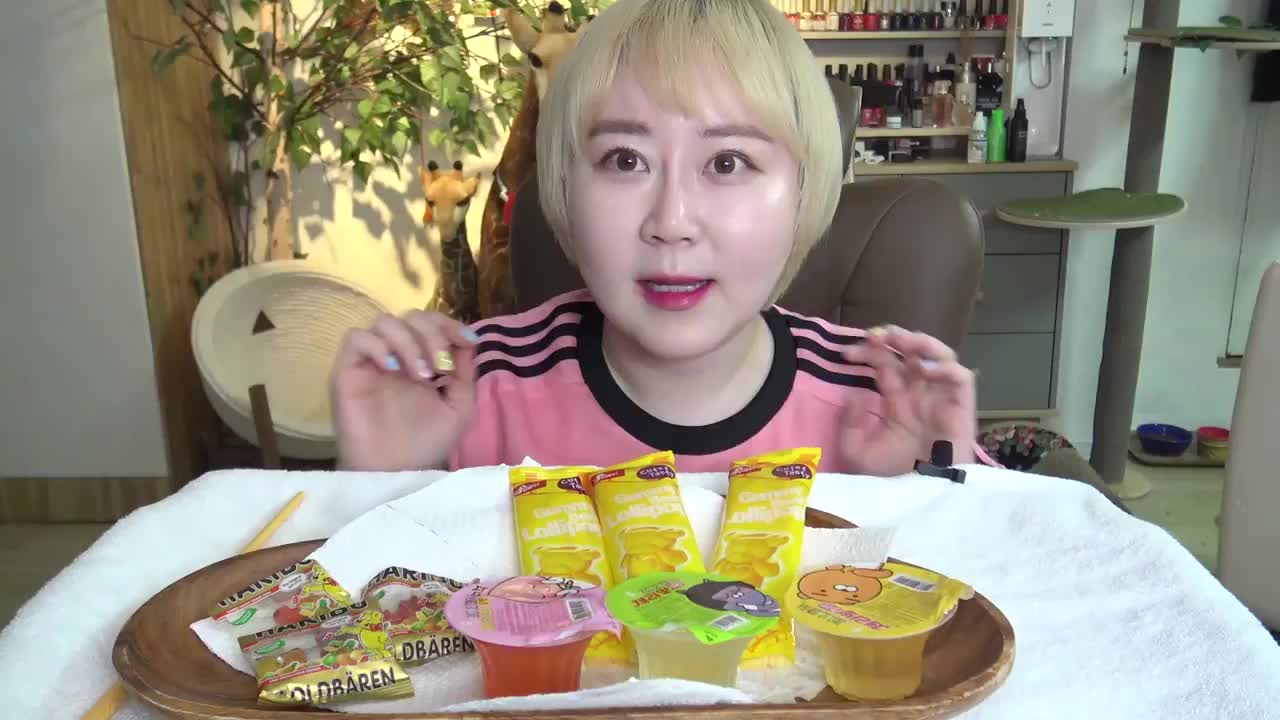 【韩国吃播】爱凤吃零食asmr