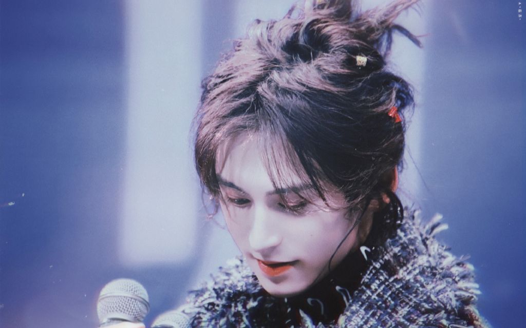 张哲瀚清唱用情感故事编写成的《上海的雨》_哔哩哔哩 (゜-゜)つロ