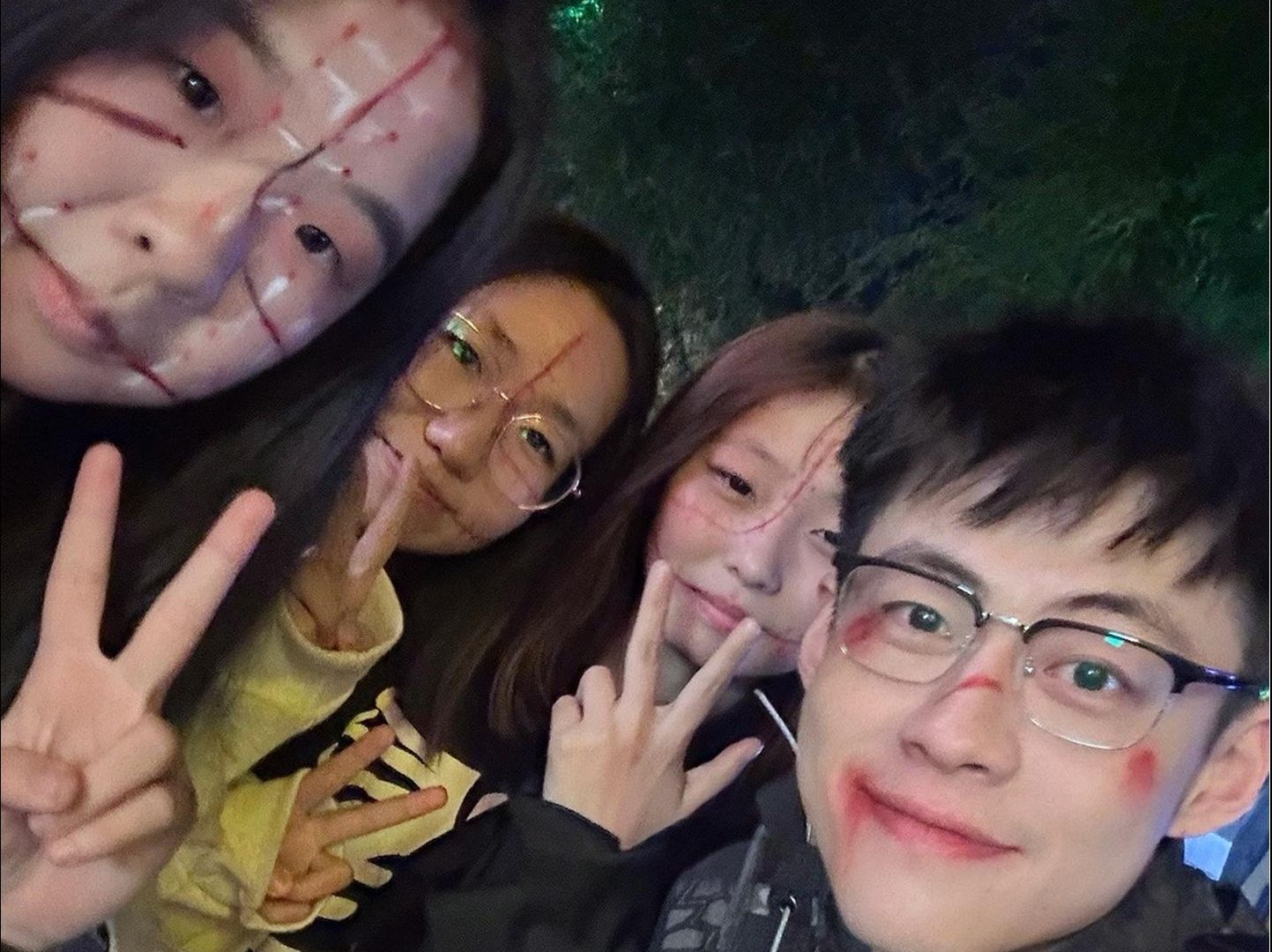 来游乐园兼职打工当npc