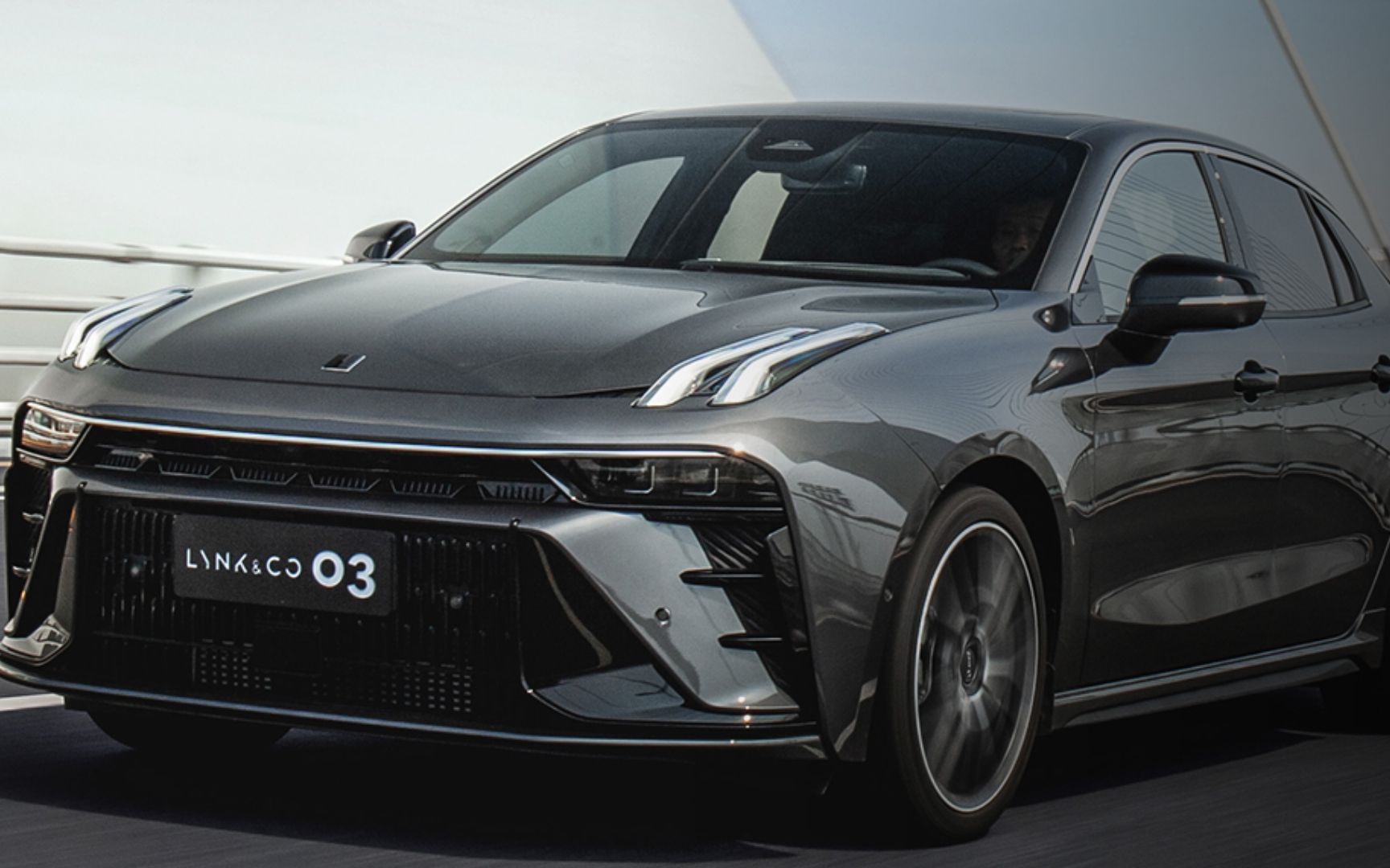 不止于快 更要全面进阶 新一代领克03起售价15万 燃油/混动/性能版多