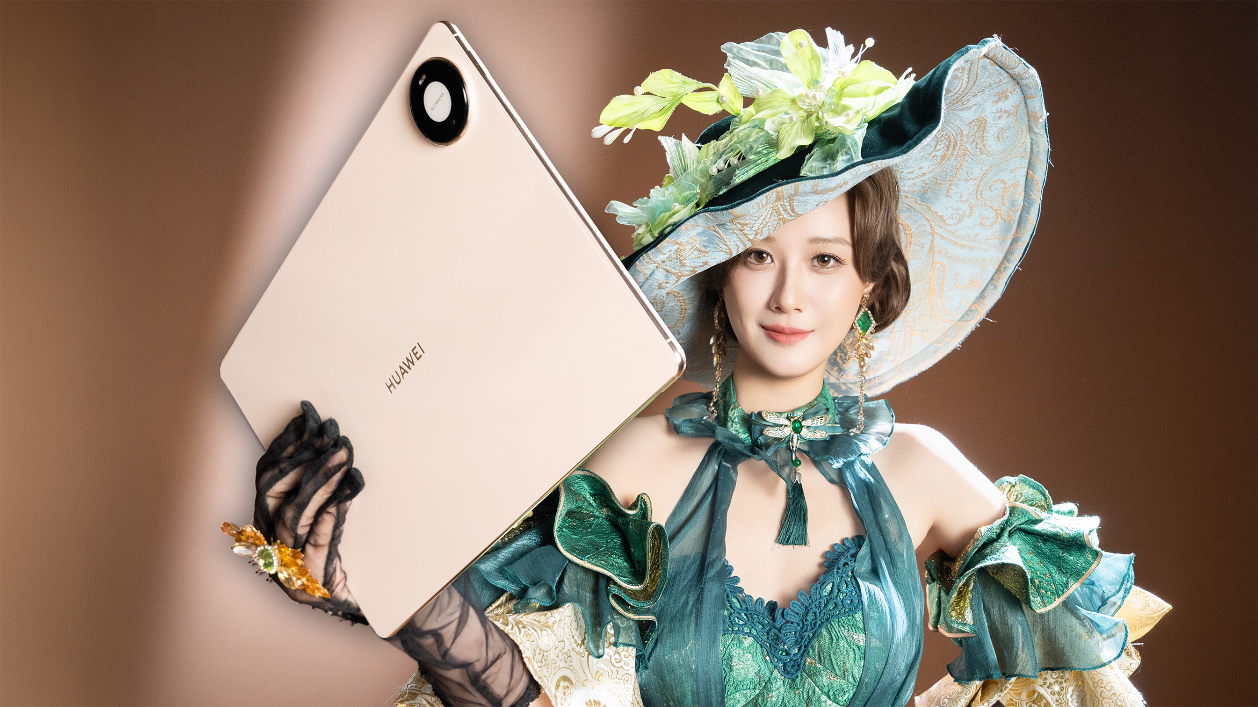 华为MatePad Pro 12英寸上手体验：4.7 毫米的鸿蒙旗舰，Pro 在哪？