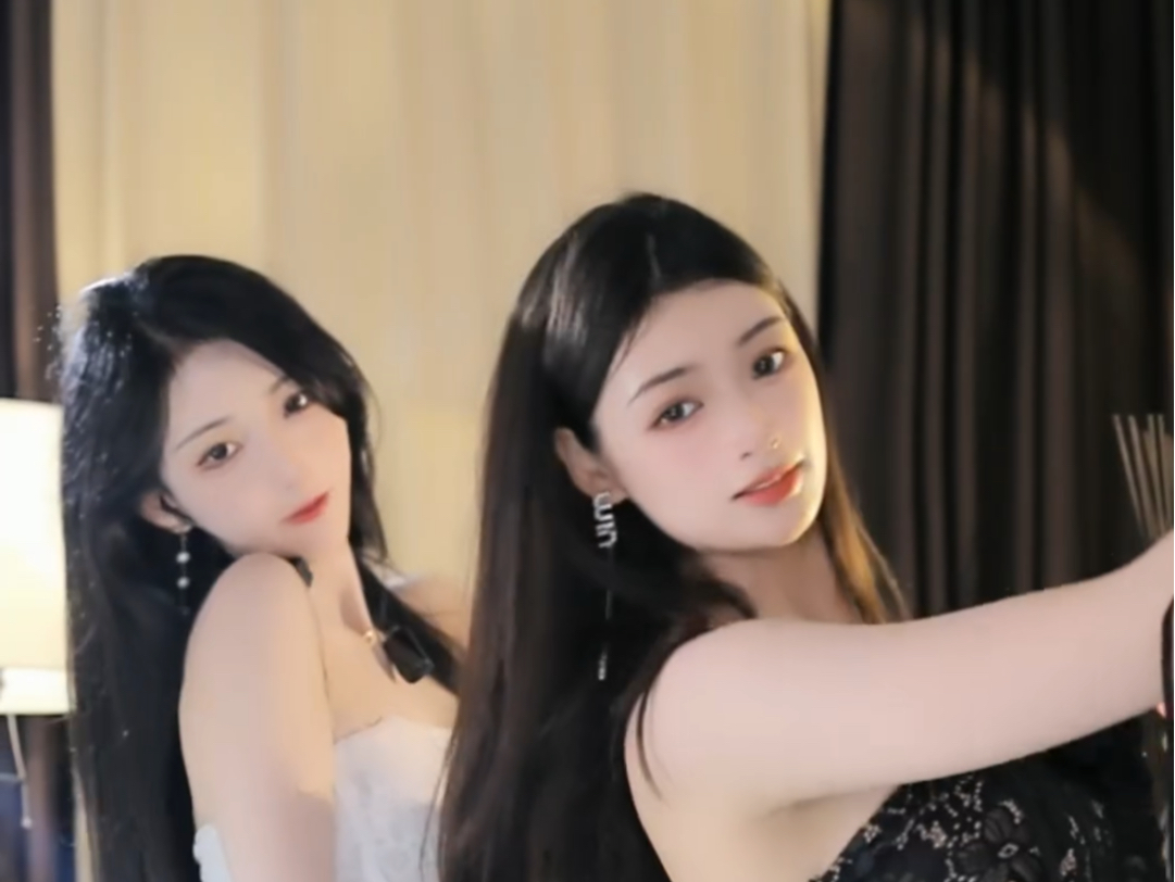 抖音 小妮紫 双人热舞 黑丝 20240415