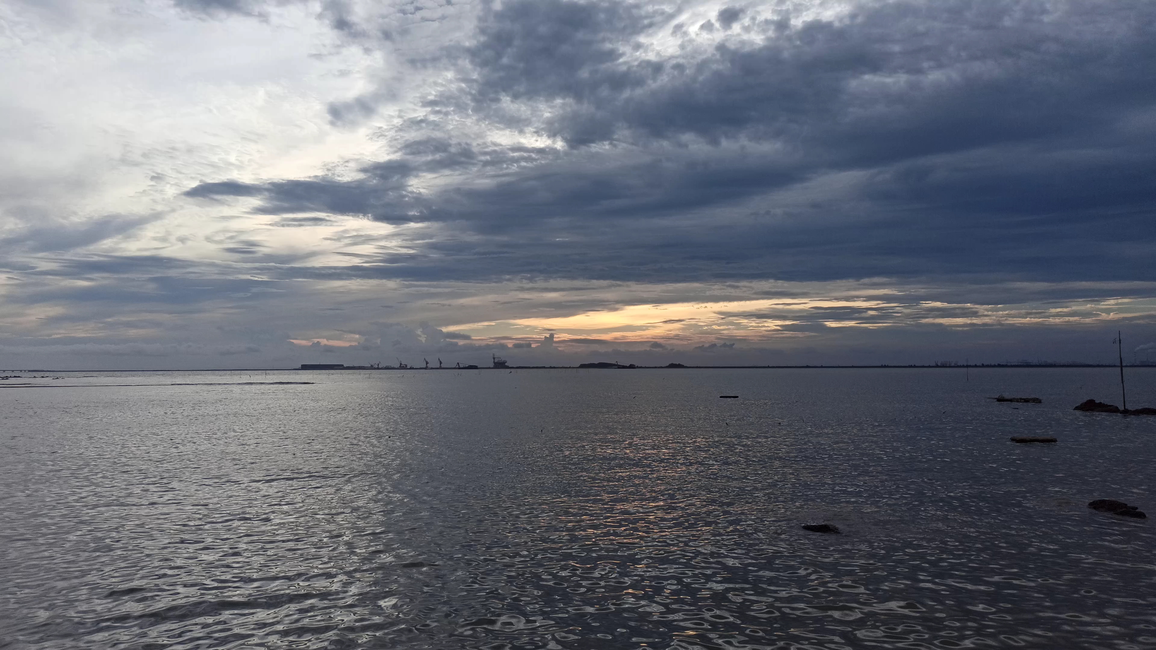 钦州三娘湾的傍晚