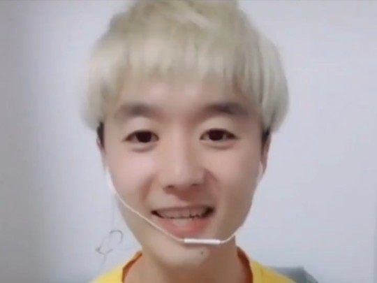 天才威现场配音