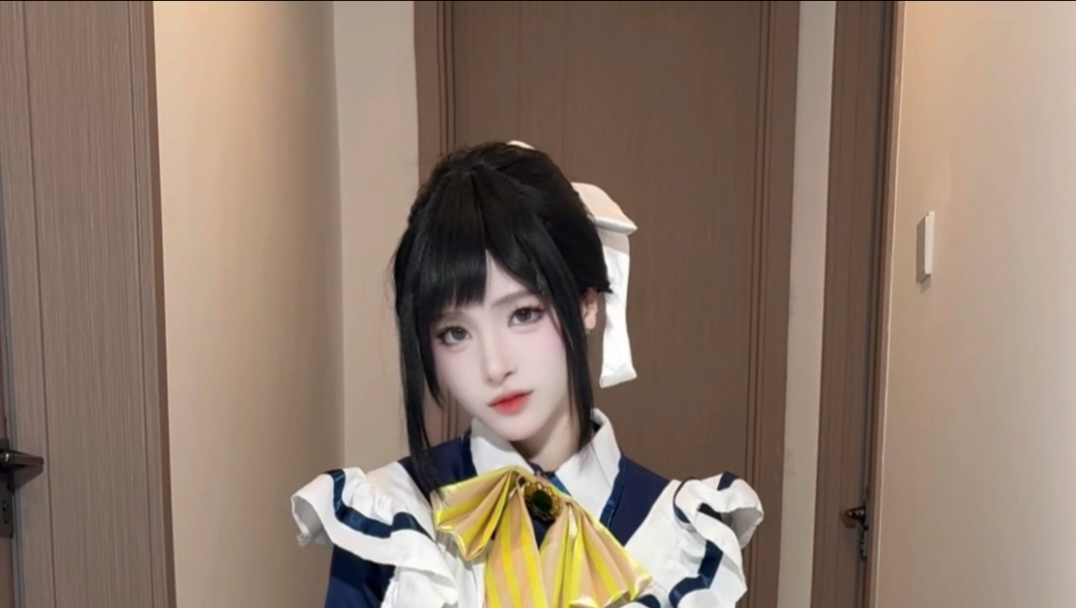 这对你来说是奖励吧#枣子姐 #cos #椅子摇-黄星星闪闪-黄星星闪闪-哔哩哔哩视频