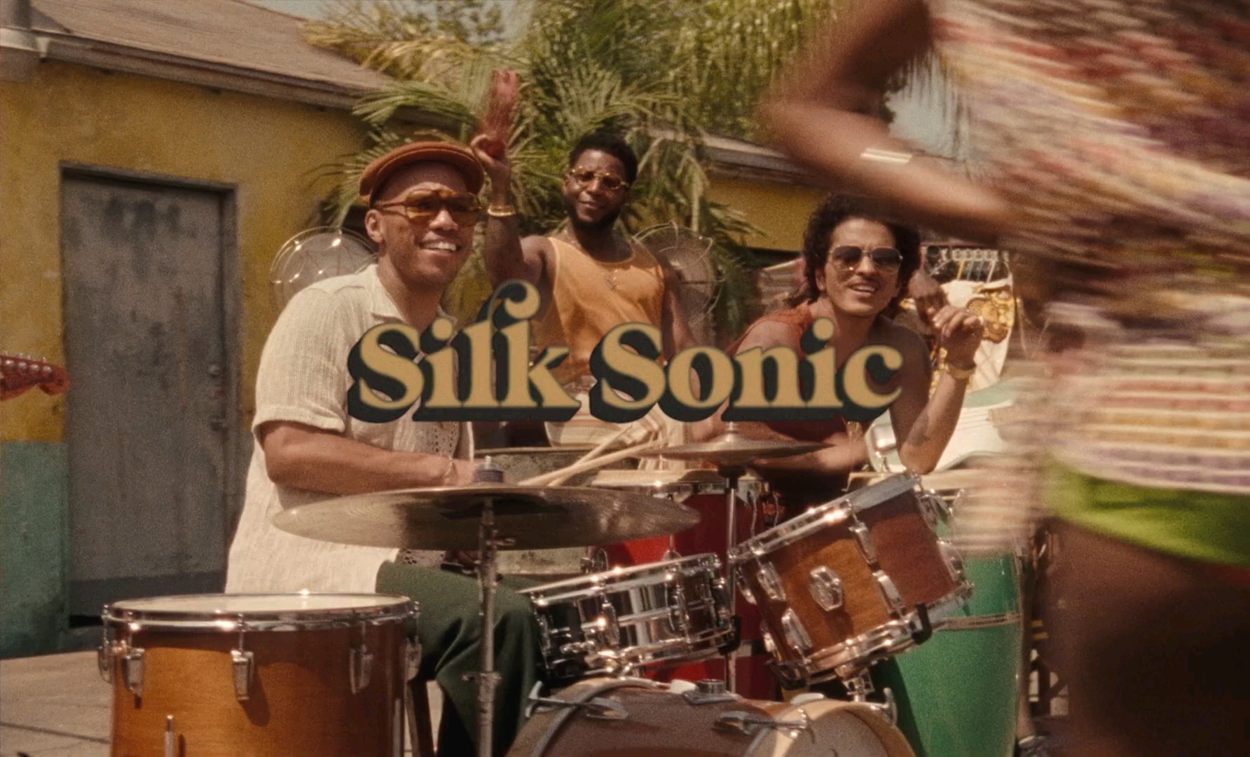 【Silk Sonic】新歌来了!二单《Skate》MV释出!Bruno Mars, Anderson .Paak哔哩哔哩bilibili