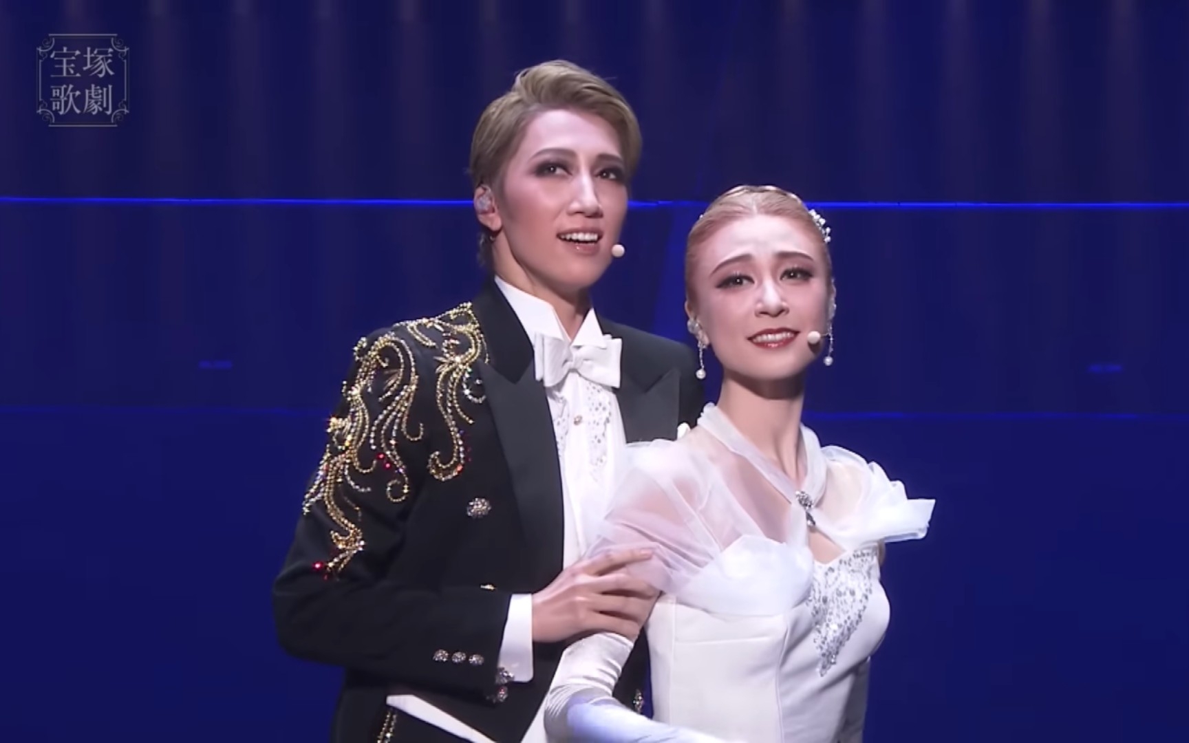 [图]TAKARAZUKA REVUE official promotionalvideo"FLY WITH ME"