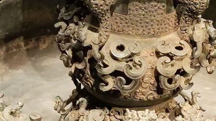 曾侯乙尊盘——中国青铜器巅峰之作