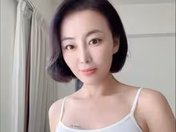 成熟风韵犹存美阿姨