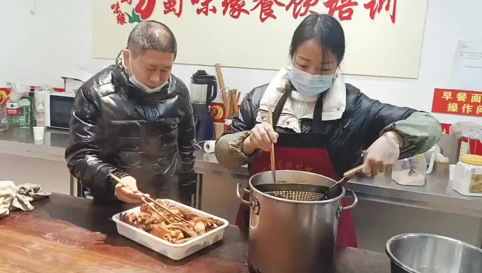 四川卤菜餐饮技术培训班哪里比较好?卤菜技术培训机构哪里好?哔哩哔哩bilibili