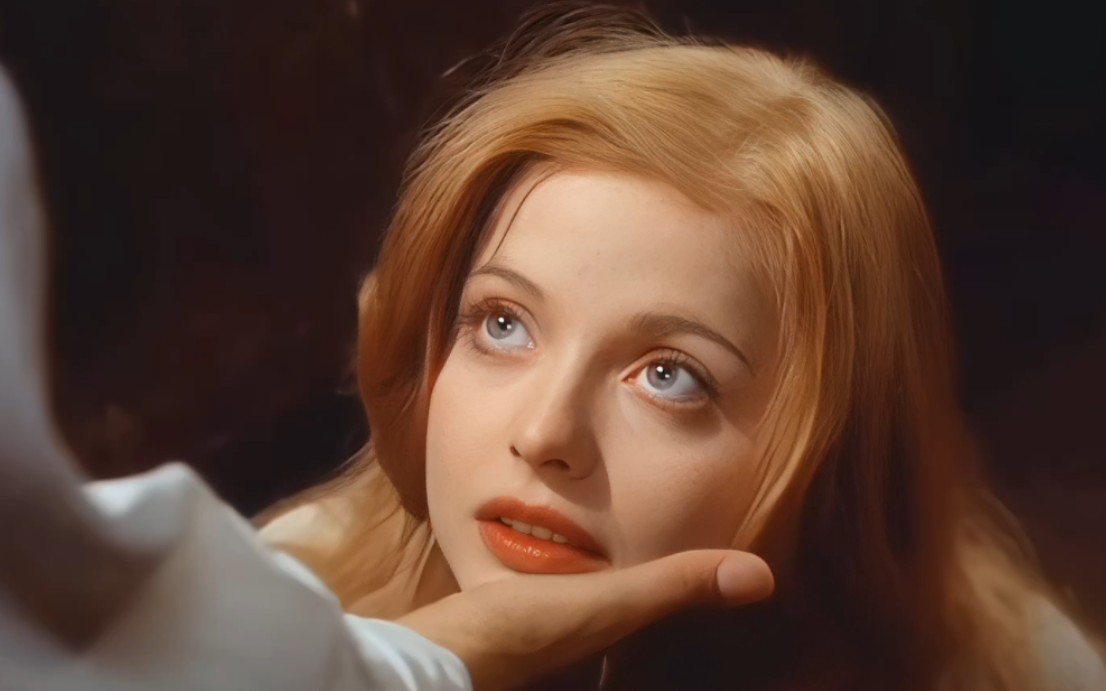 为艺术献身的女星——伊娃·奥琳