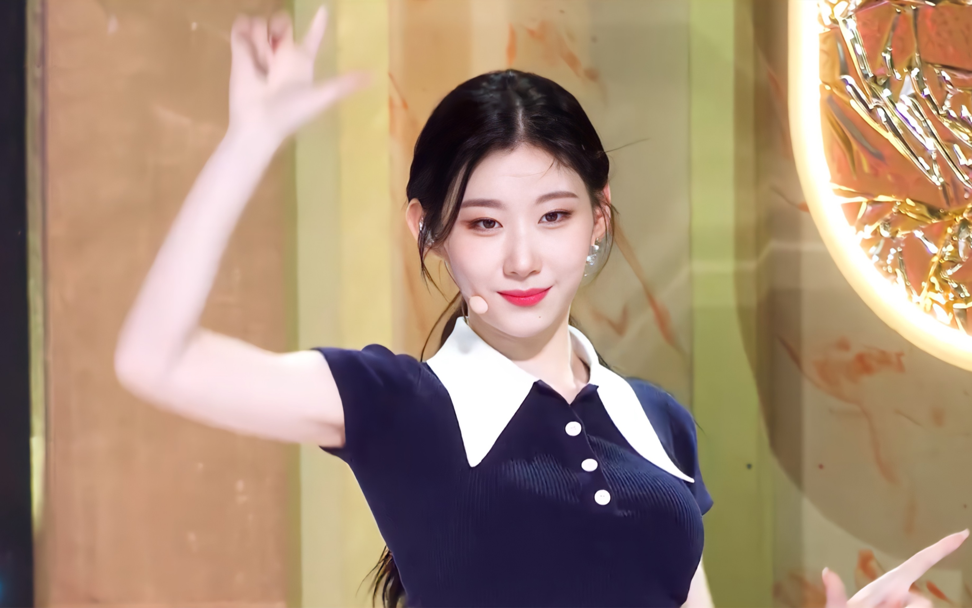 【chaeryong-李彩领】领子这次回归感觉更好了!