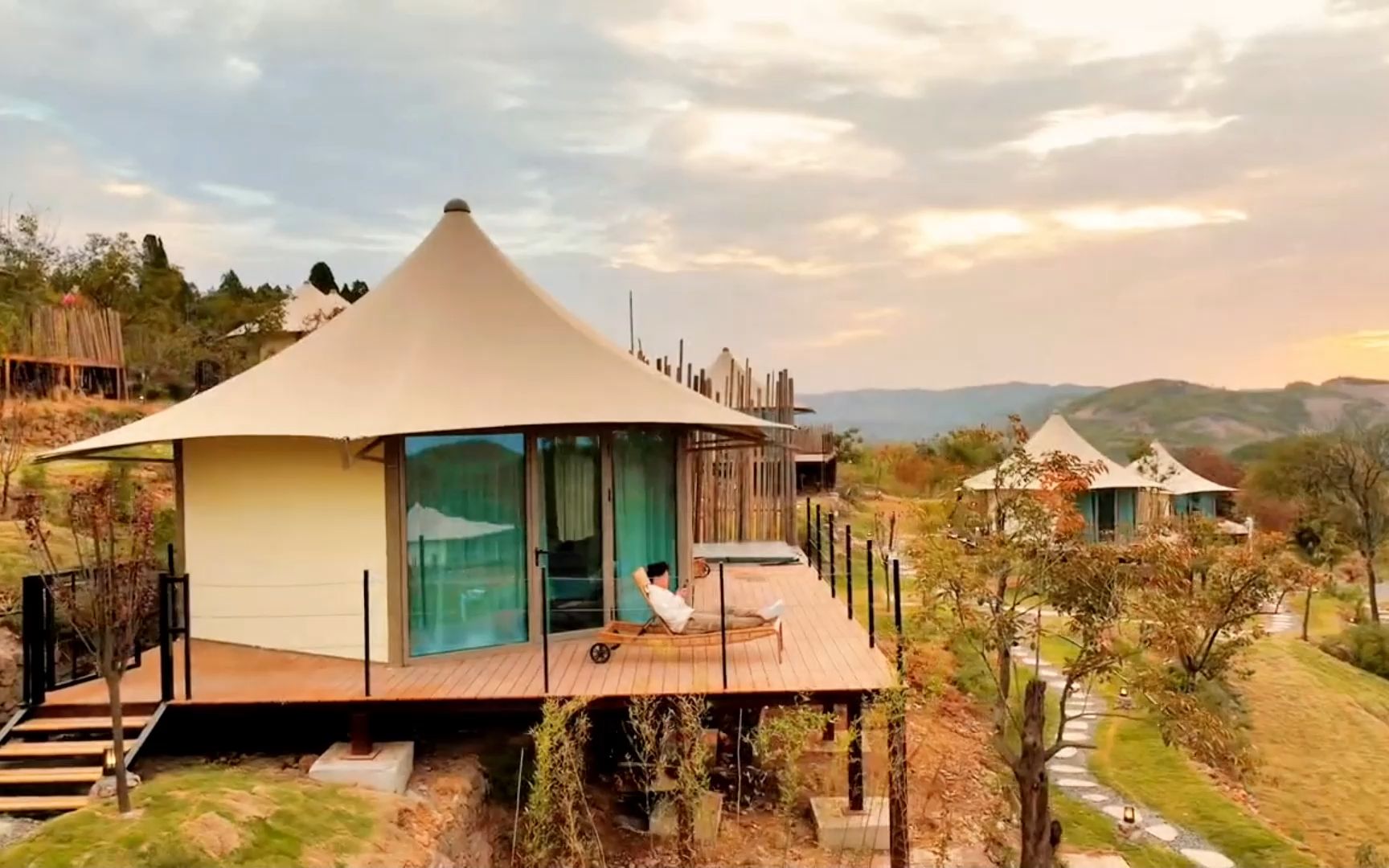 酒店民宿度假区张拉膜结构膜结构景观帐篷酒店