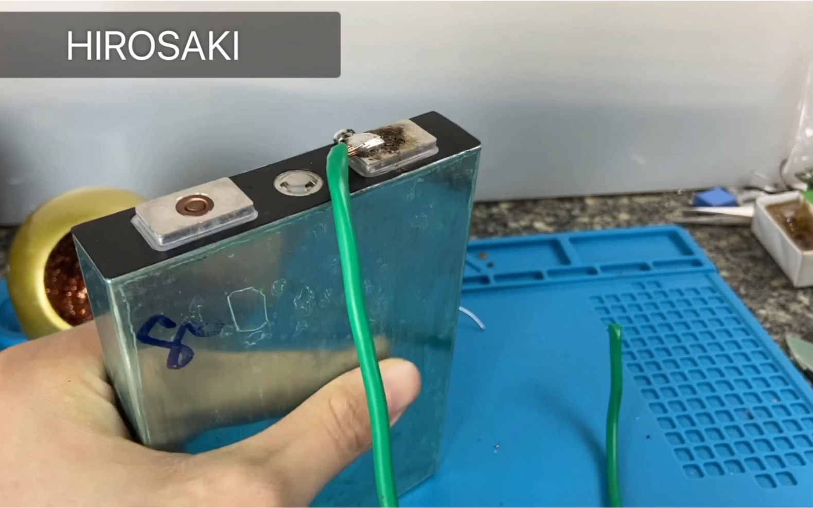 铁锂电池的焊接,大单体锂电池组铝极耳轻松上锡,再也不用怕镍片掉了.