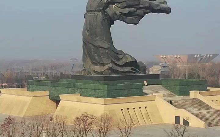 大汉雄风景区刘邦雕像图片