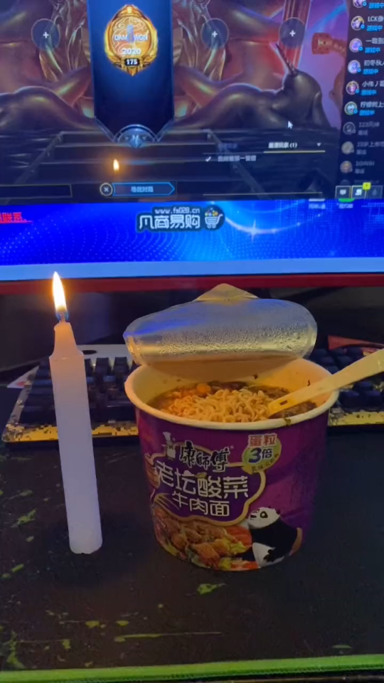 [图]没人祝我生日快乐，我就祝自己生日快乐吧。