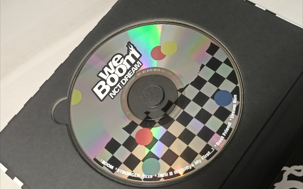 【nct dream】we boom开箱!不欧也不非_哔哩哔哩_bilibili