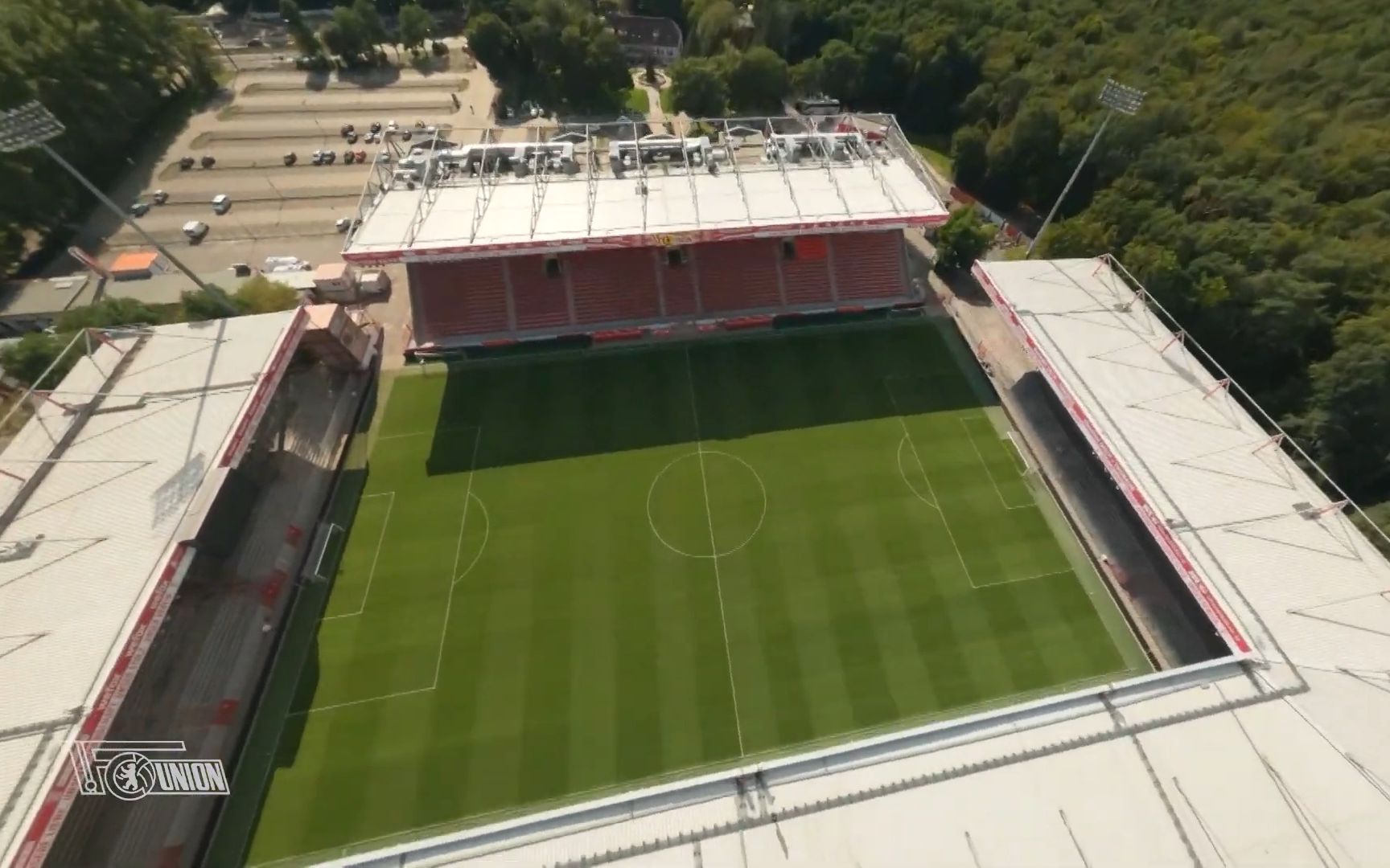 沉浸式体验柏林联合的主场