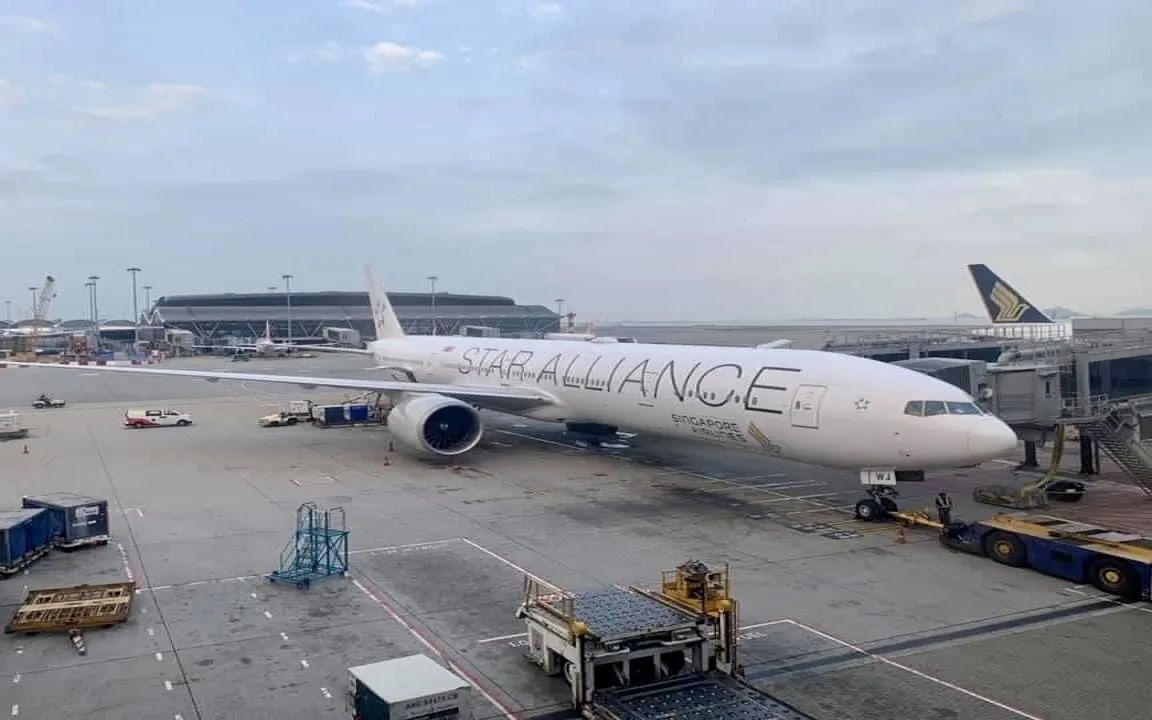 新加坡航空 777-300er 香港特别行政区飞往新加坡 全程飞行