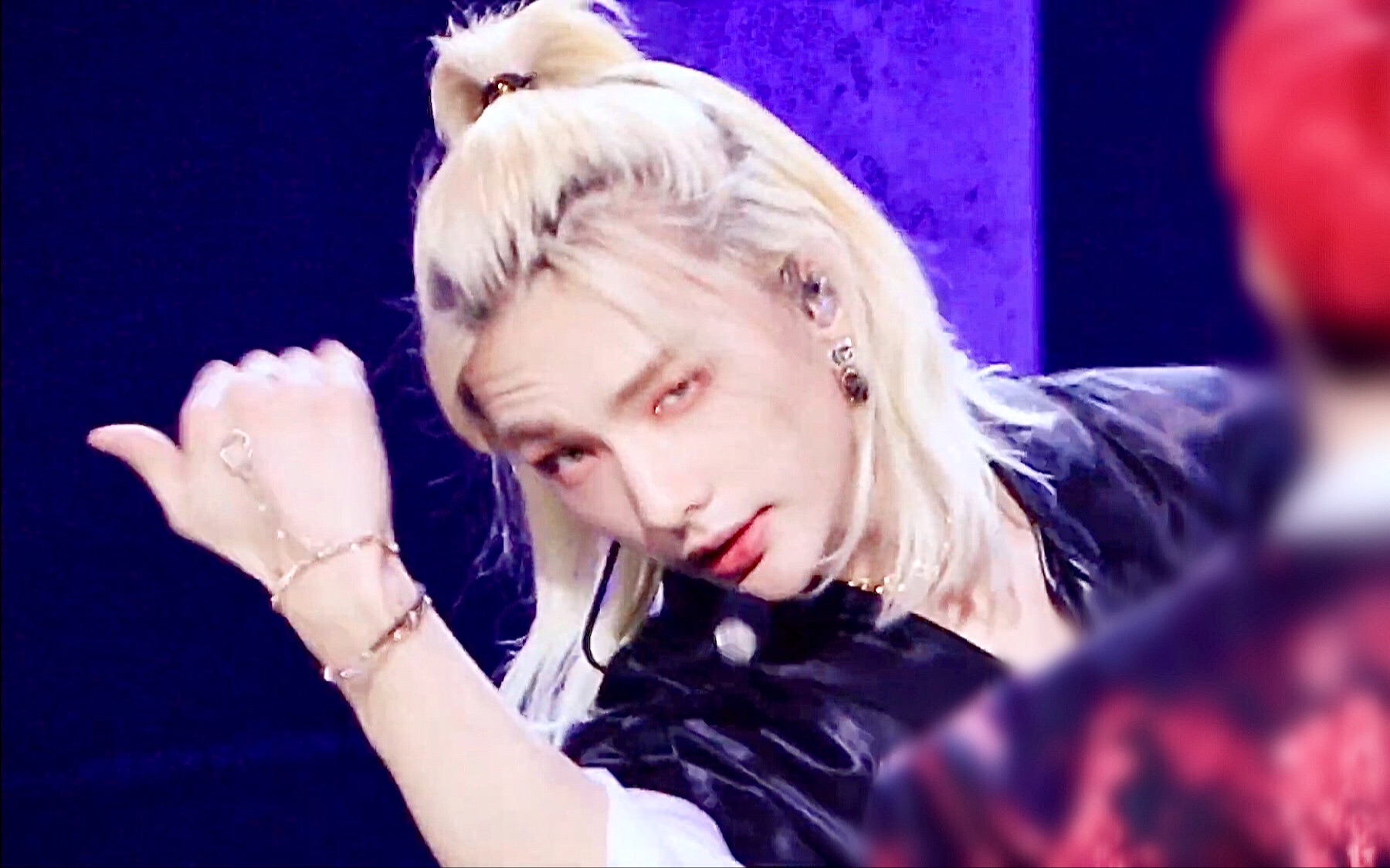 黄铉辰backdoor敲门合集帅哥敲开了我的心门77