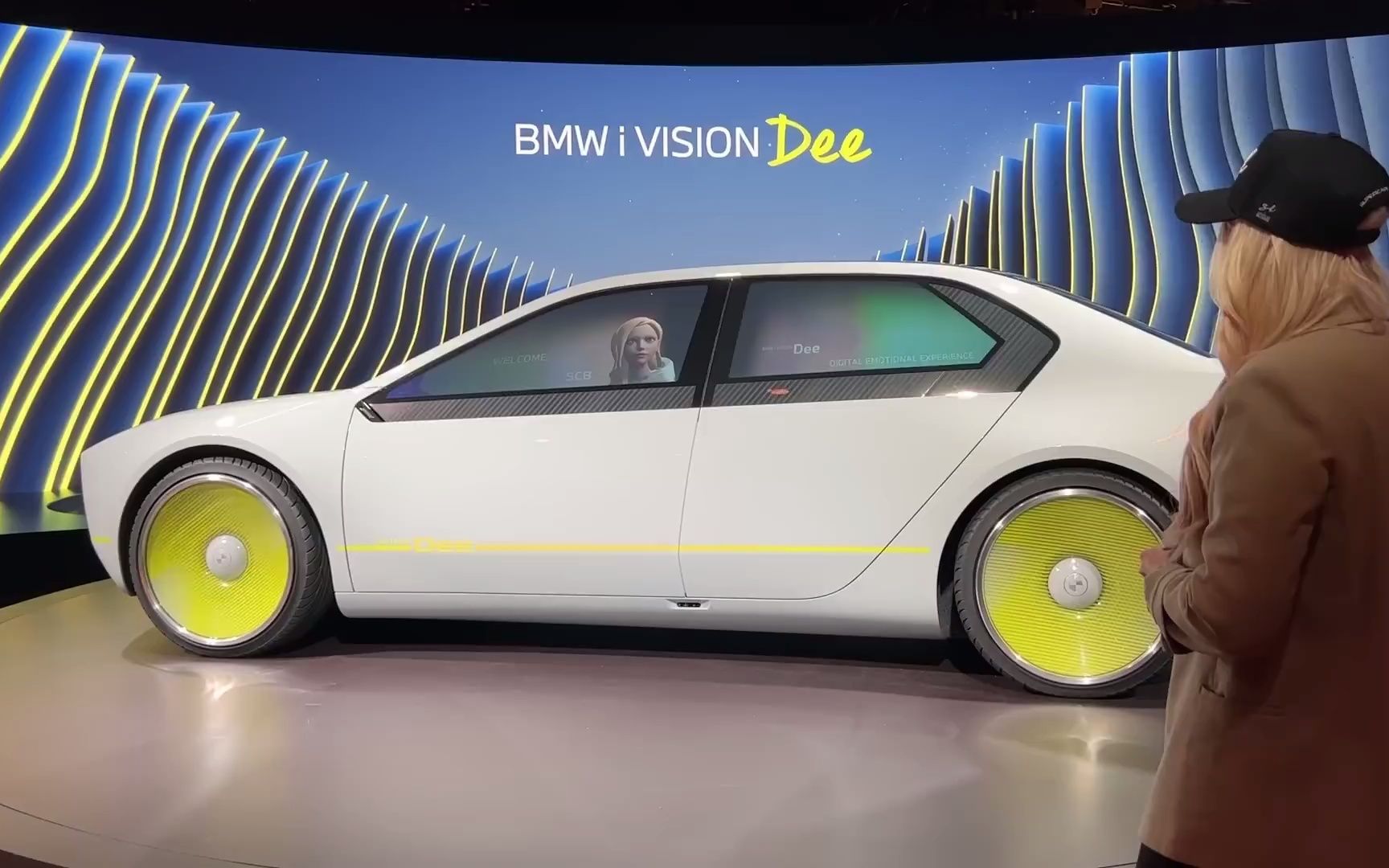 世界上第一辆变色宝马车--dee worlds first color changing bmw