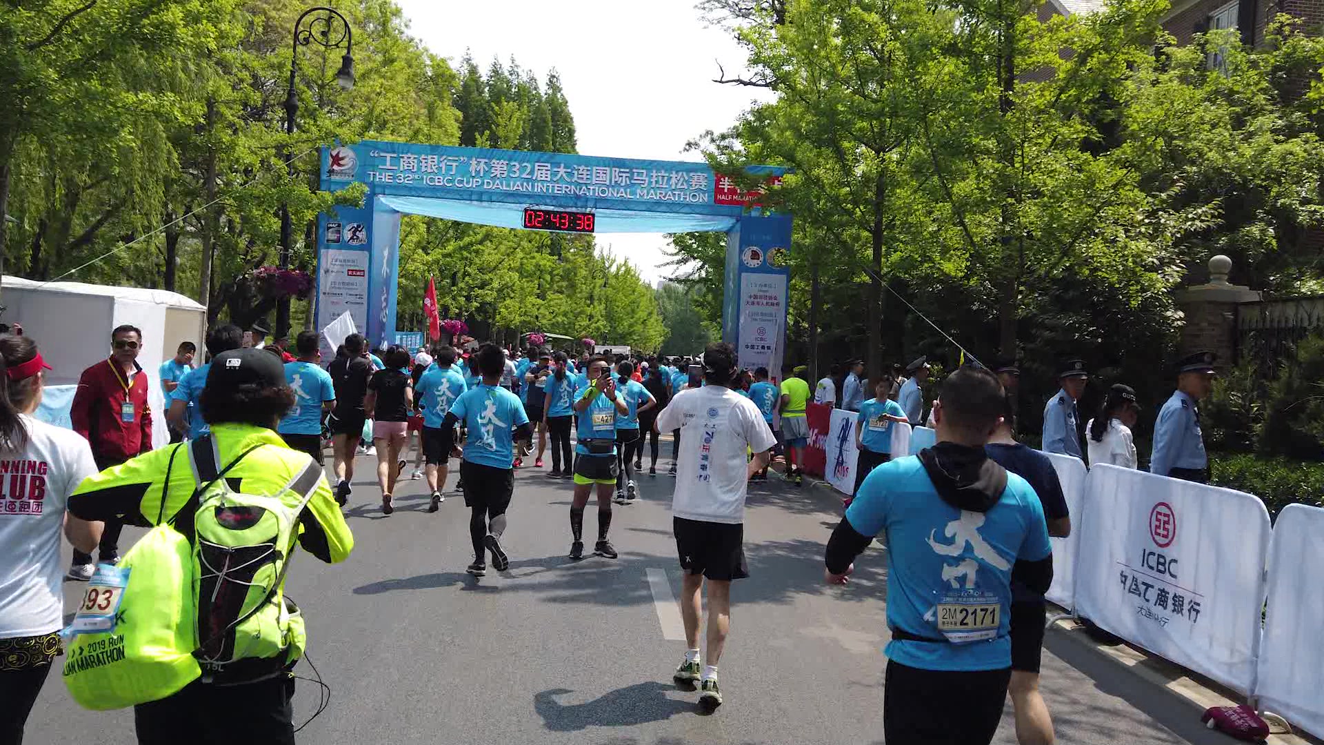 【vlog】第一人称带你体验大连国际马拉松
