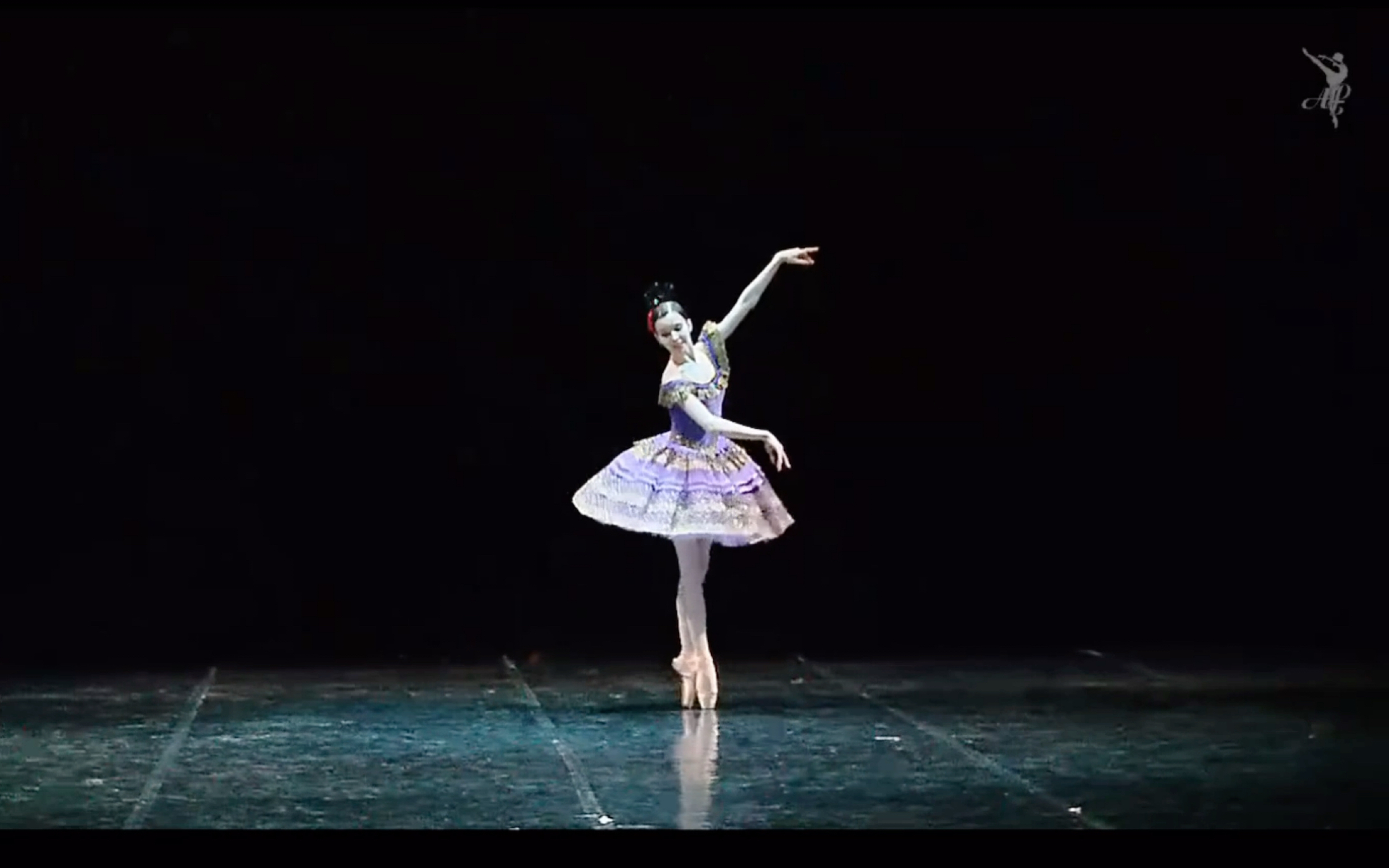 瓦岗诺娃芭蕾舞学校. 帕基塔女变奏 02