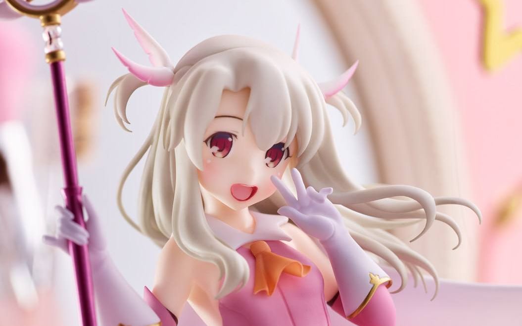 魔法少女伊莉雅手办开箱