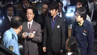 相棒 杉下右京x小野田公显 第一季第十一集官房长用解散特命系威胁右京回警察厅 哔哩哔哩 Bilibili