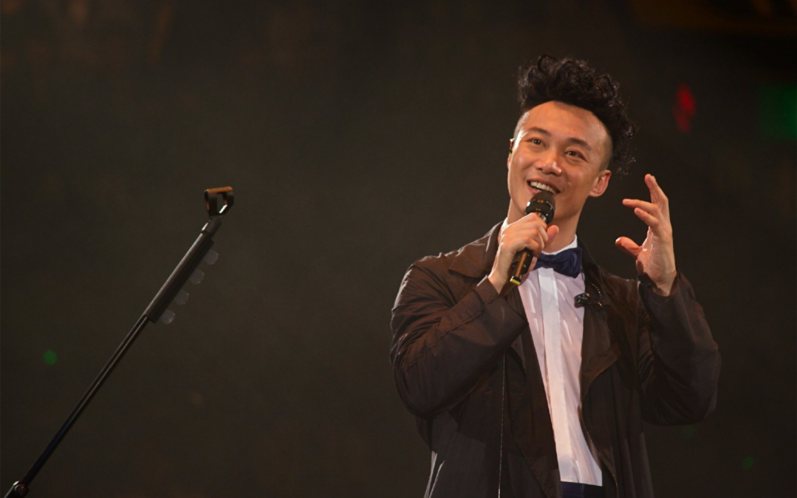 陈奕迅 无人之境 2010duolive 翻唱