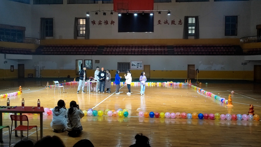 [图]湖南科技大学四院青年志愿者分会成团大会小品《是谁杀死了周日》