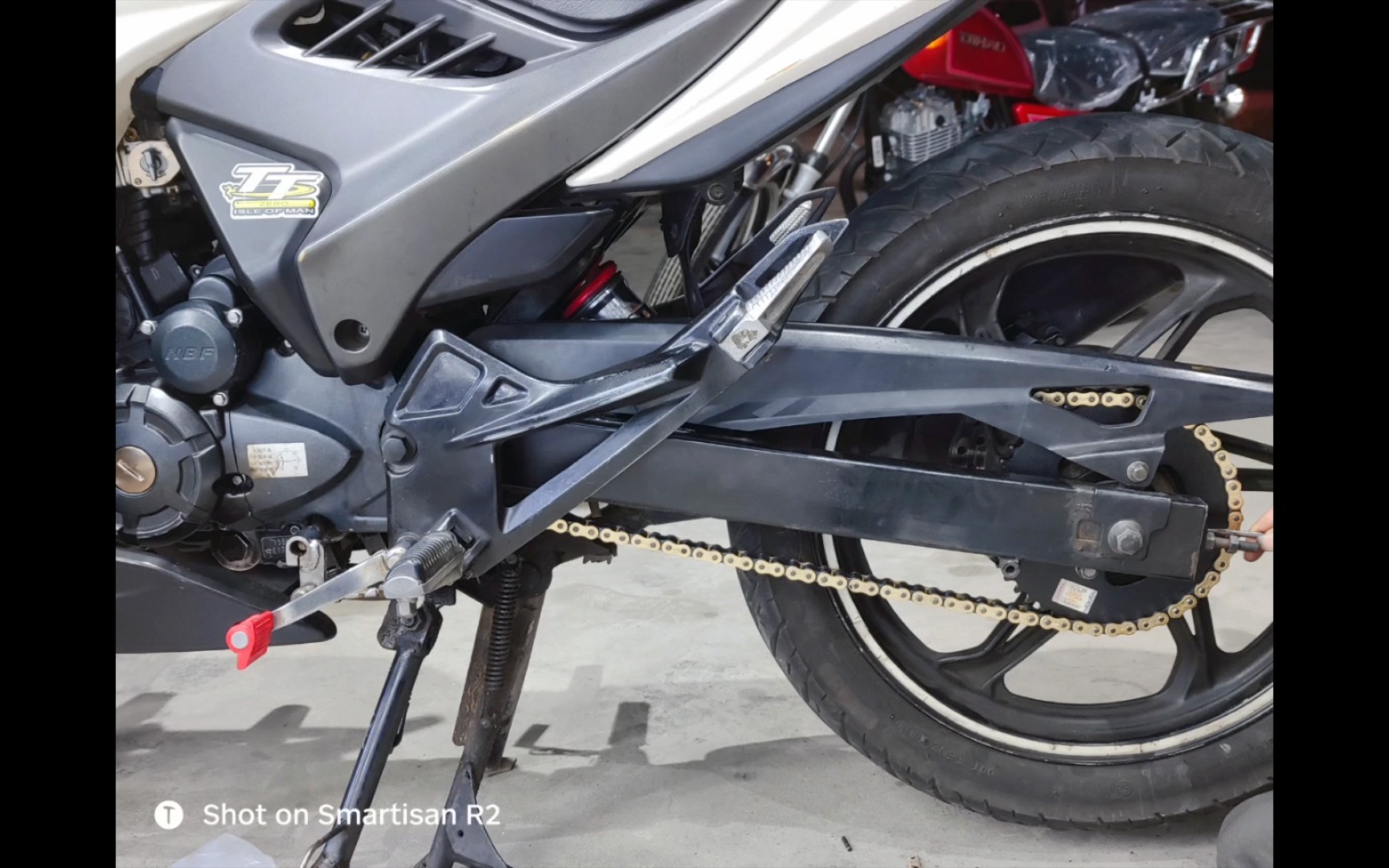 摩的佬开箱系列力帆kpr150 国三nbf六档版 更换油封链套装