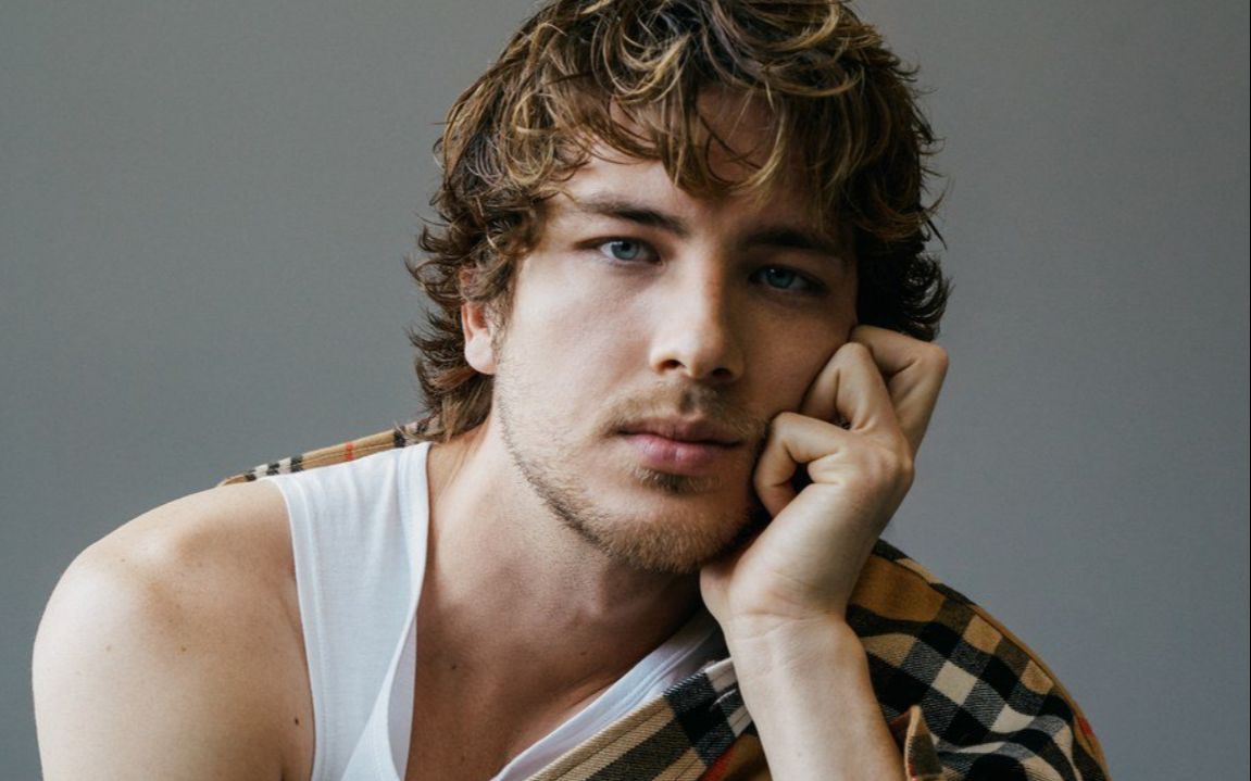 A Passage of Our Youth:Cody Fern 杂志采访视频短片哔哩哔哩bilibili