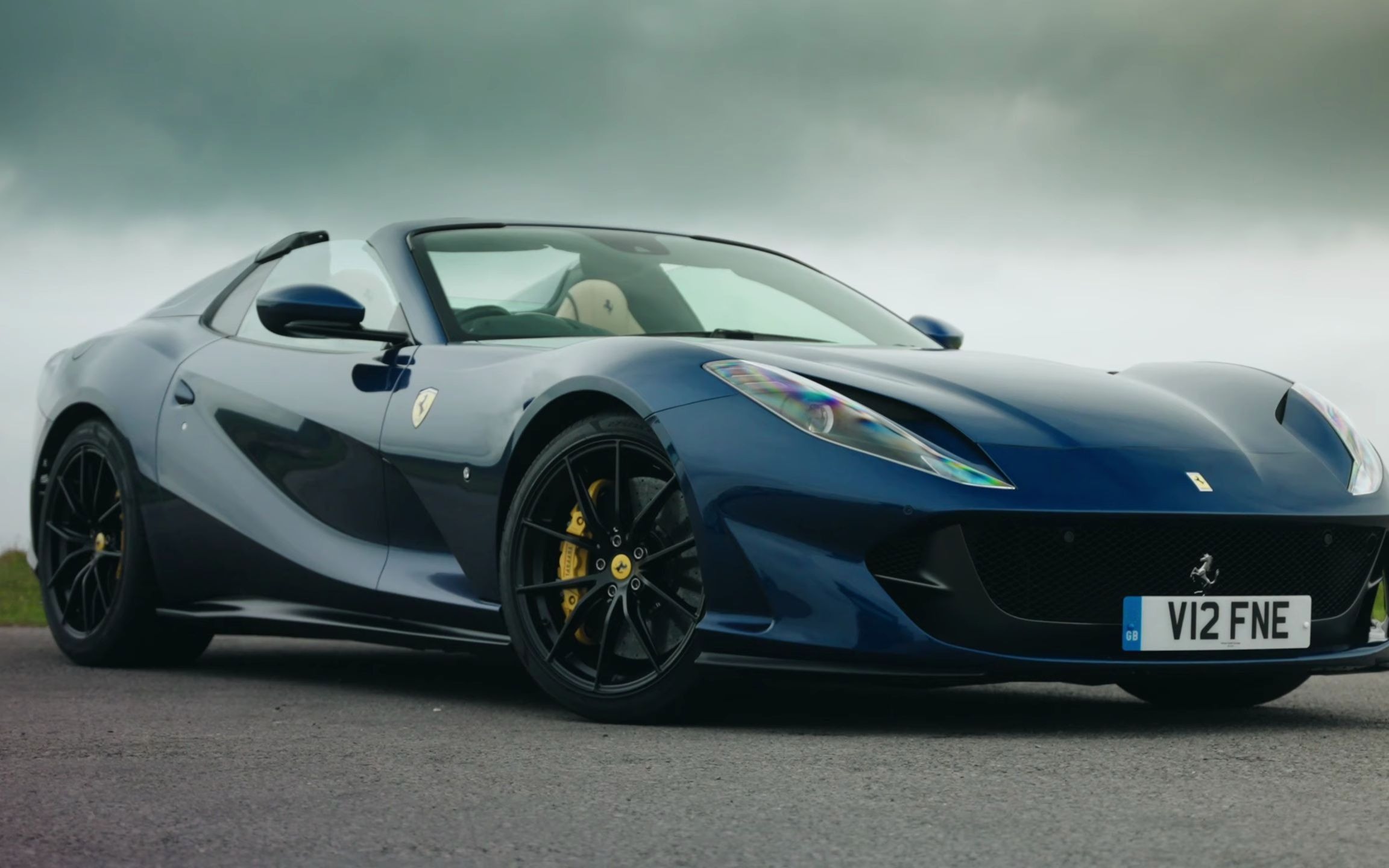 【车世界】法拉利ferrari 812 gts 路评