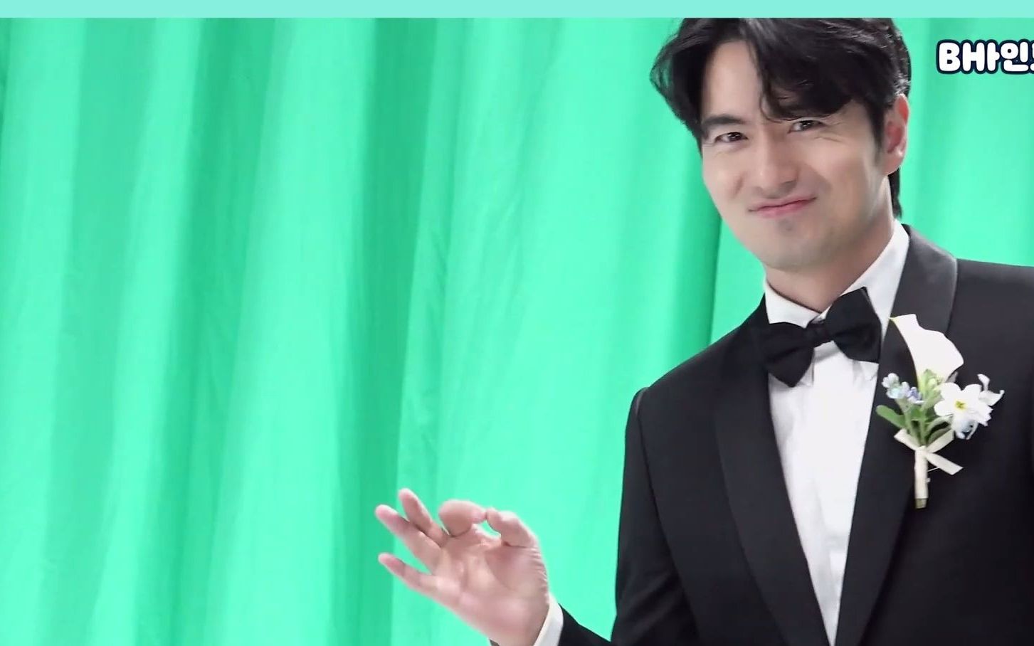 英字李阵郁结婚白皮书海报拍摄花絮