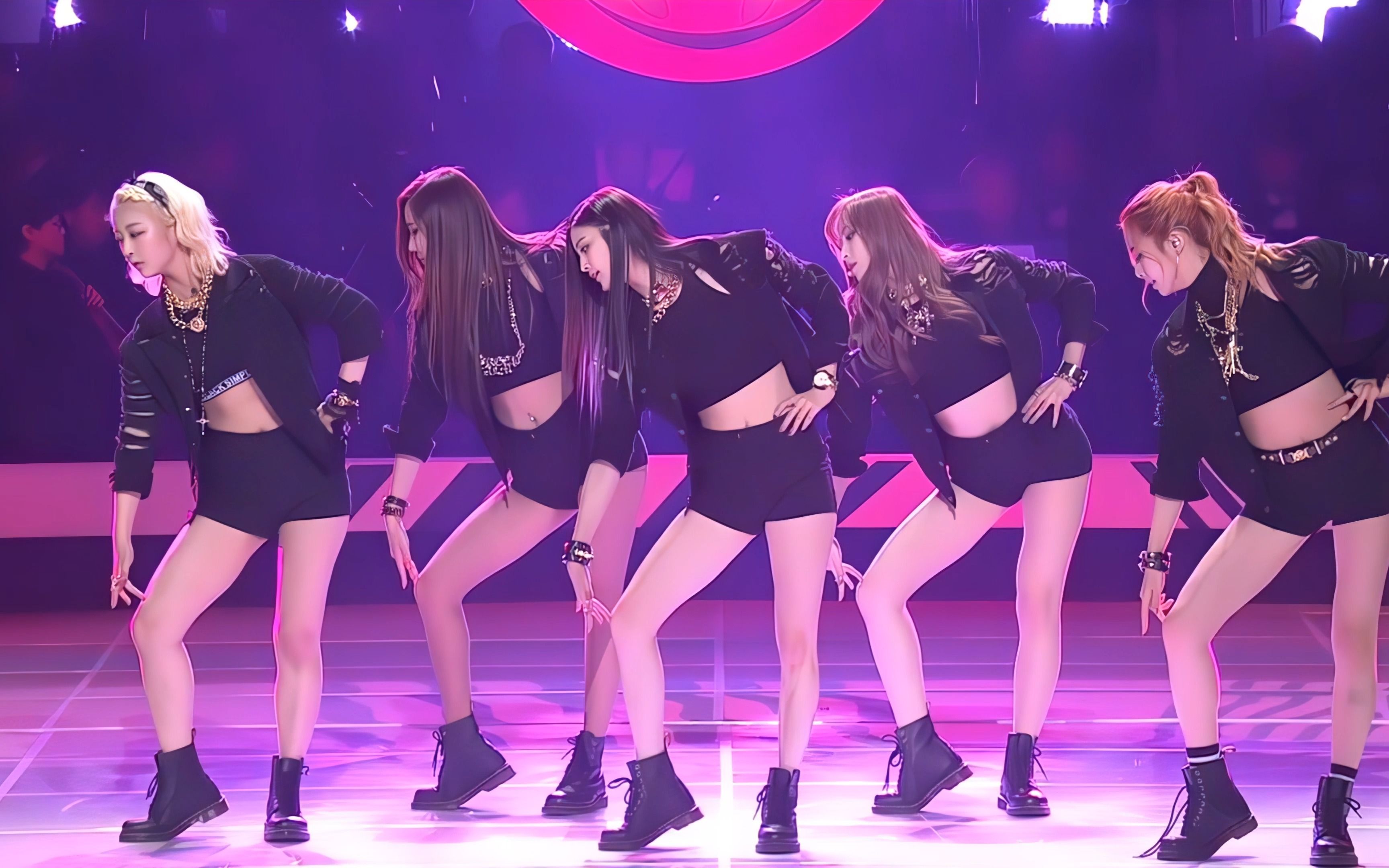 [图]【4K】EXID - Ah Yeah 20150426