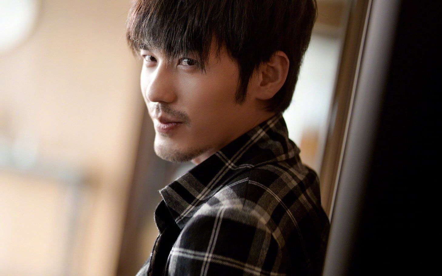 白宇 | 蓬莱间 | 黑起 | 踩点 | lock me up