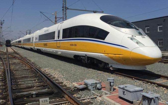 在长春站偶遇crh380bj综合检测列车(应该是0504?)_哔哩哔哩_bilibili