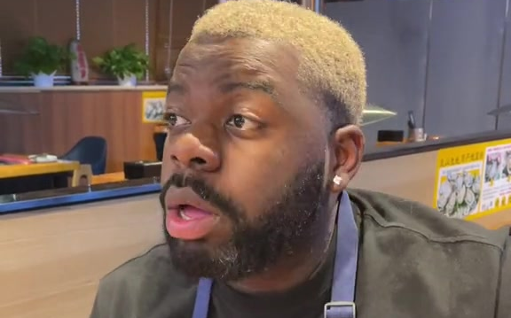 当老外遇到自助生蚝老外搞笑