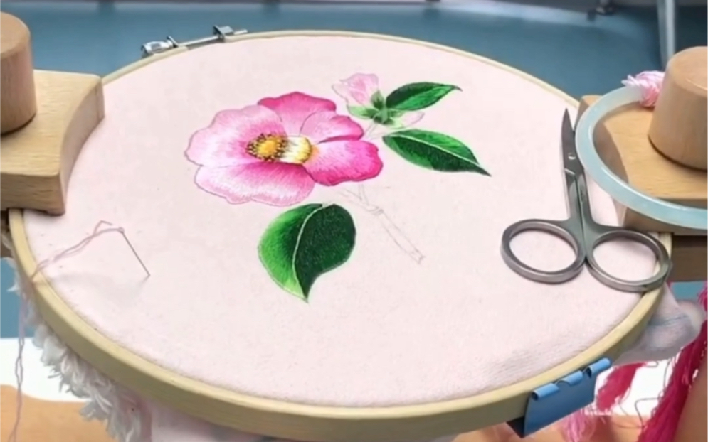 山茶花刺绣