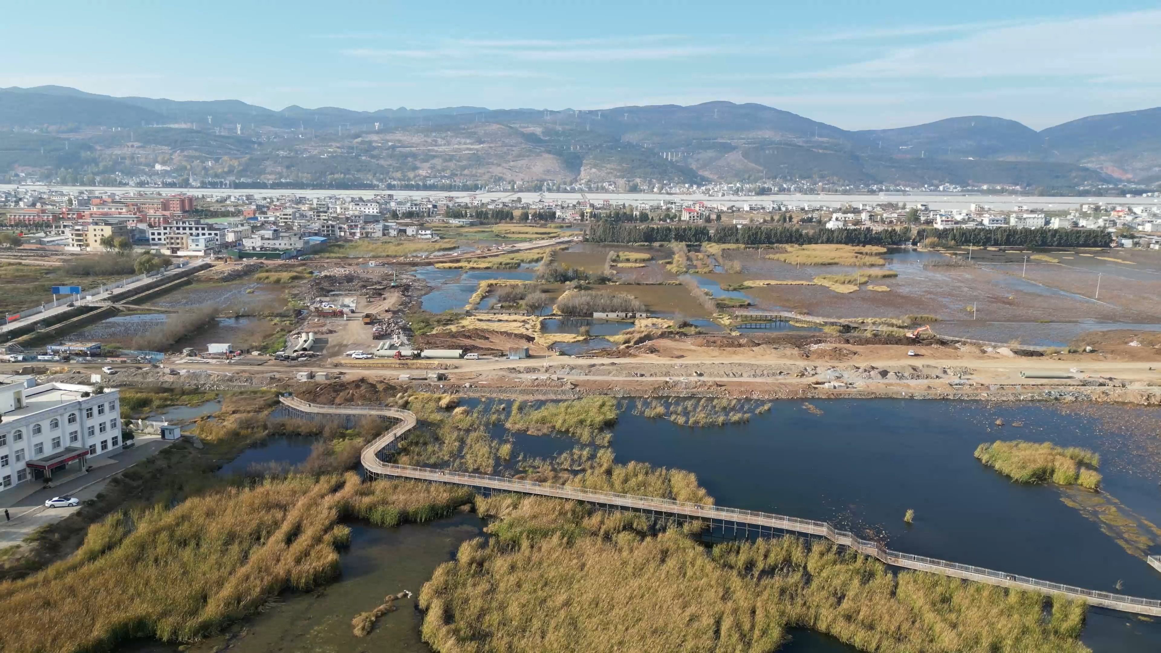 会泽县蔓海湿地公园正在紧锣密鼓的施工中