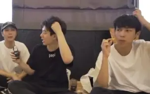 Download Video: [offgun]做糕点给老公吃，顺便得到lg宠溺的微笑。慕了慕了