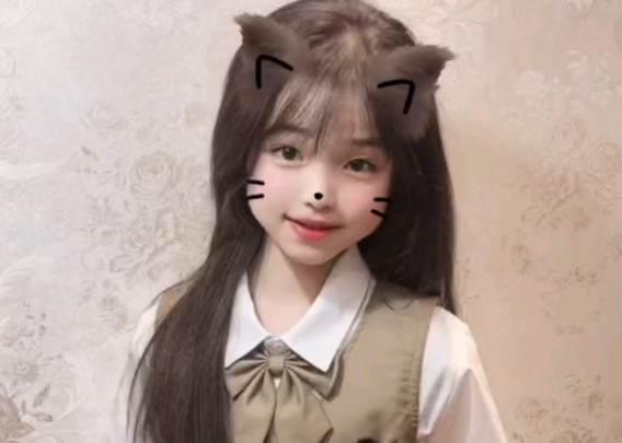 涵涵yu1:是麻麻的甜妹女鹅呀