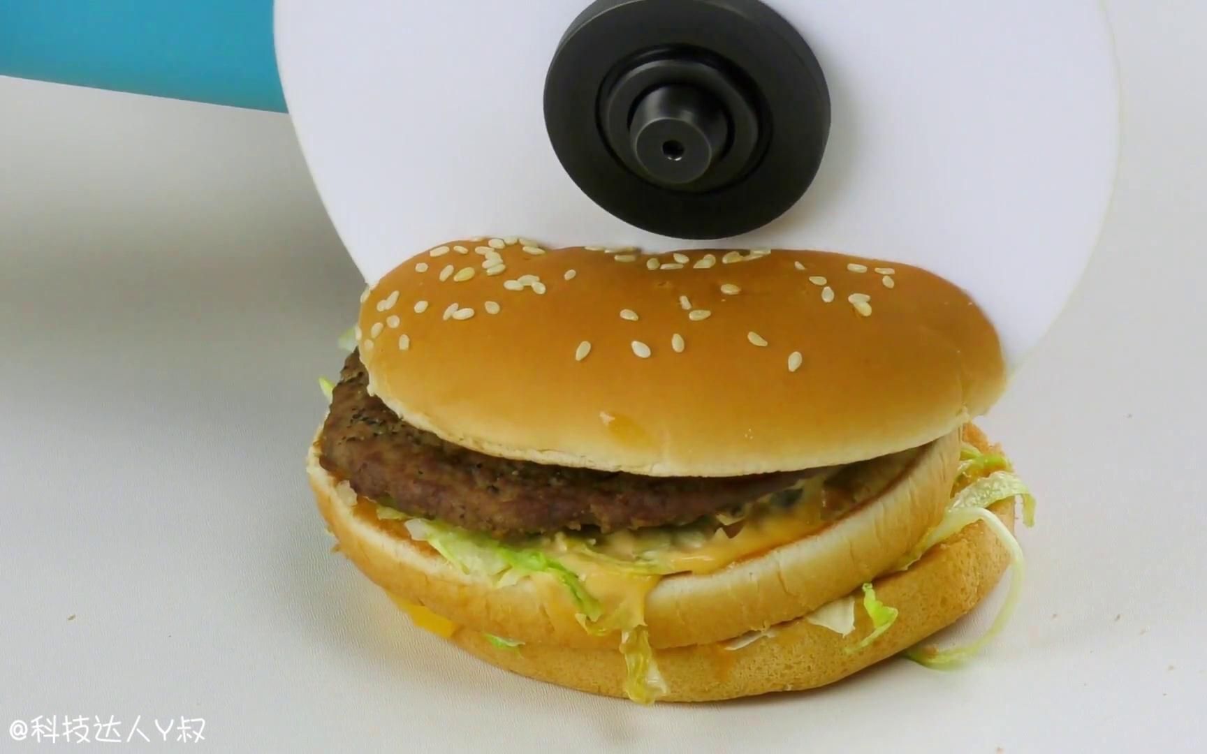 区区一张a4纸也能如此锋利?三层汉堡照样切得整整齐齐!